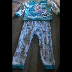 ❄️Disney Frozen Pajama set - Girls 4 - Only worn a few times